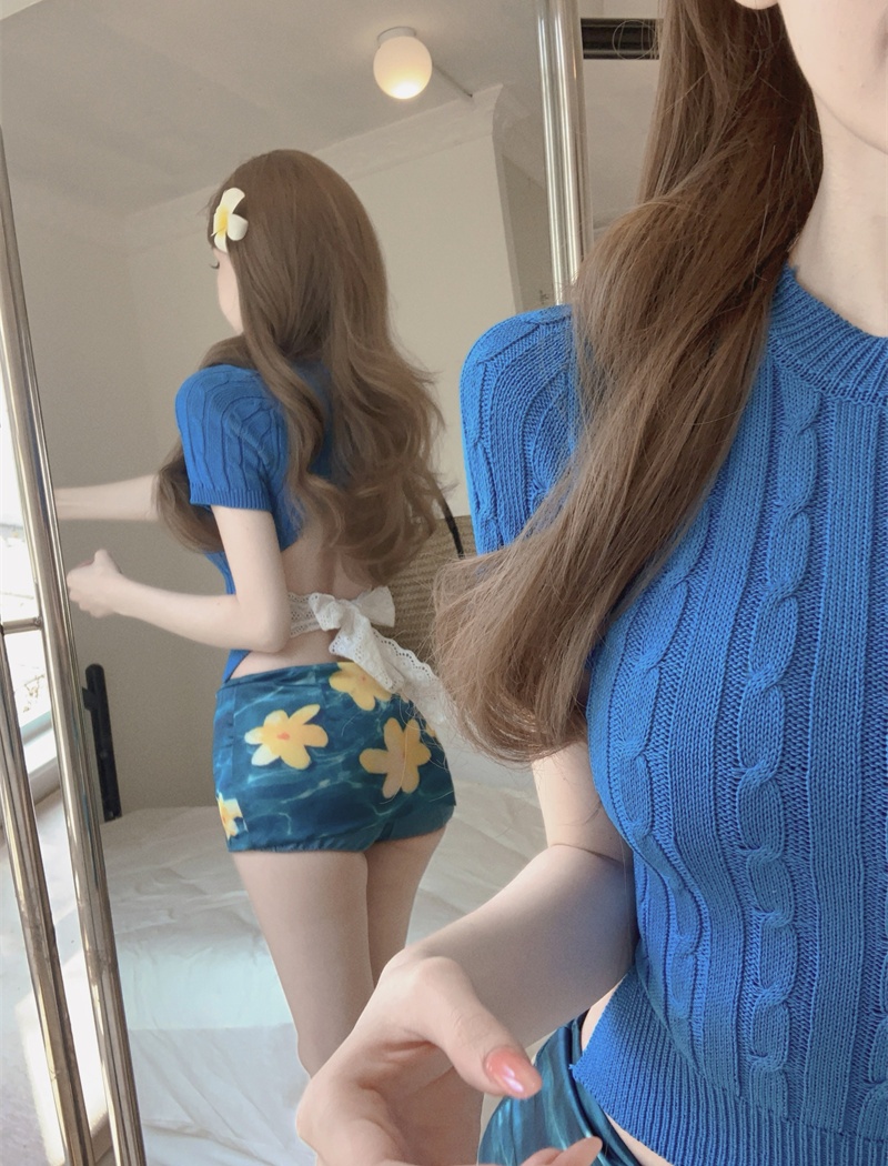 Unique tops Western style T-shirt for women