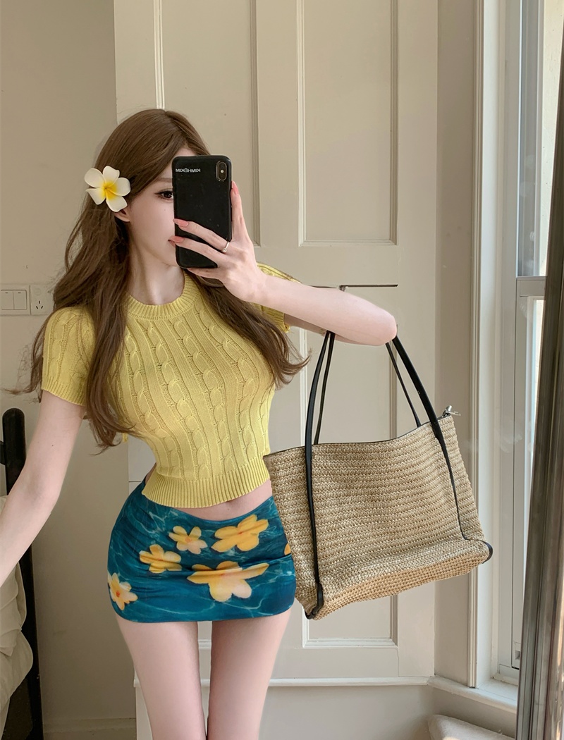 Unique tops Western style T-shirt for women
