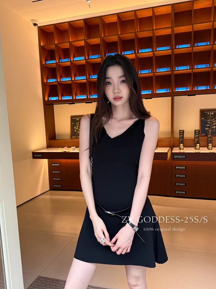 Enticement niche sleeveless dress pinched waist dress