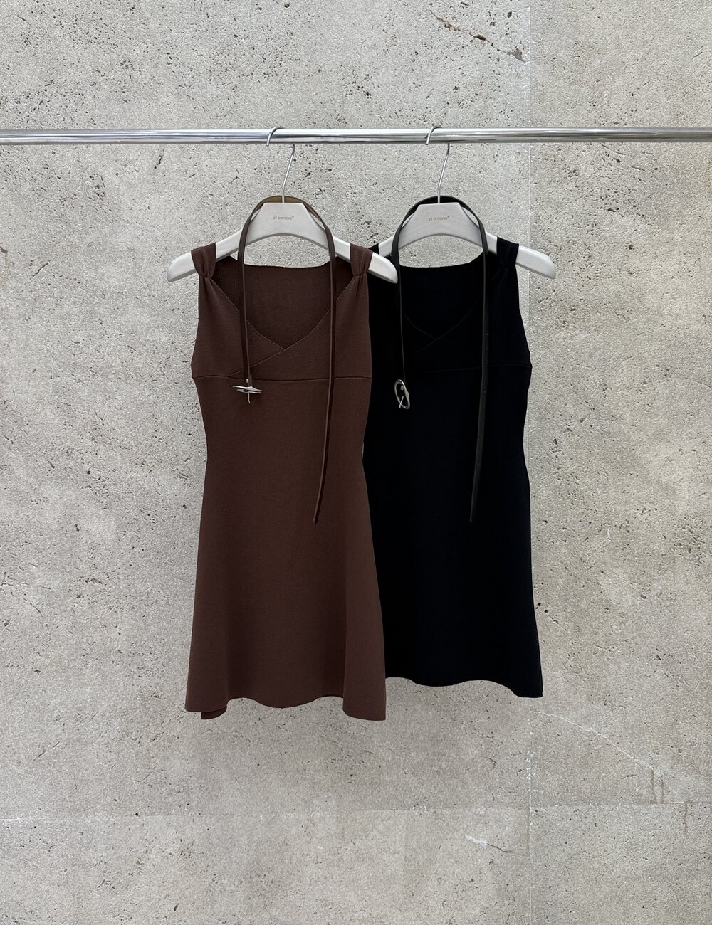 Enticement niche sleeveless dress pinched waist dress