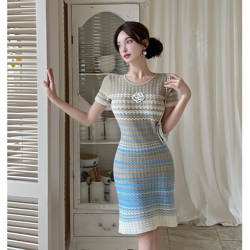 Knitted package hip temperament dress for women