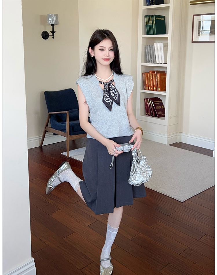 Niche V-neck vest sleeveless slim tops for women