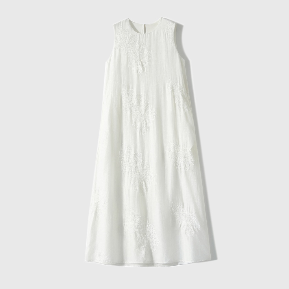 Sleeveless embroidery summer long dress flax white dress