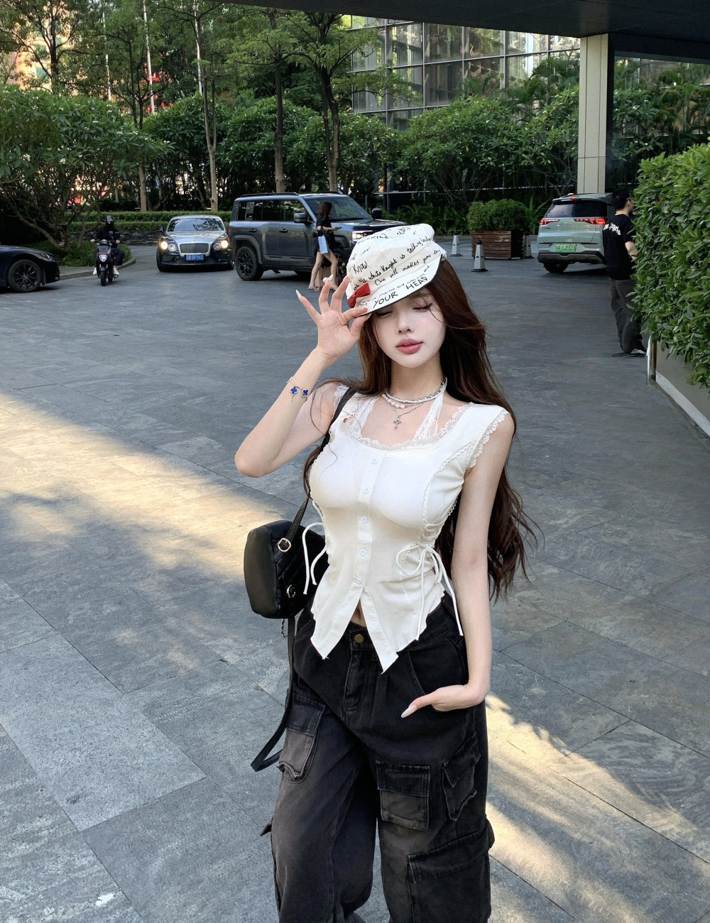 Sling white enticement tops sleeveless pinched waist vest