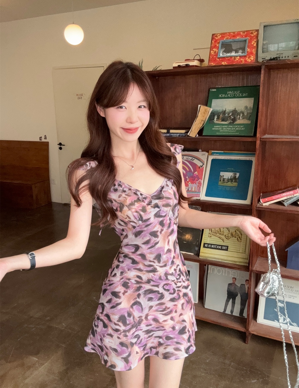 V-neck romantic leopard sling vacation summer dress