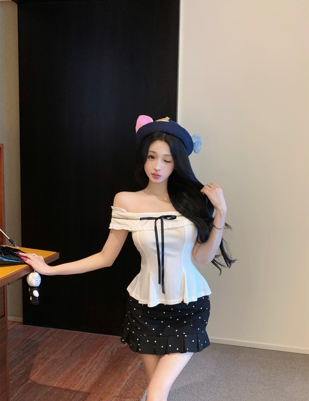 Lazy France style tops flat shoulder skirt a set