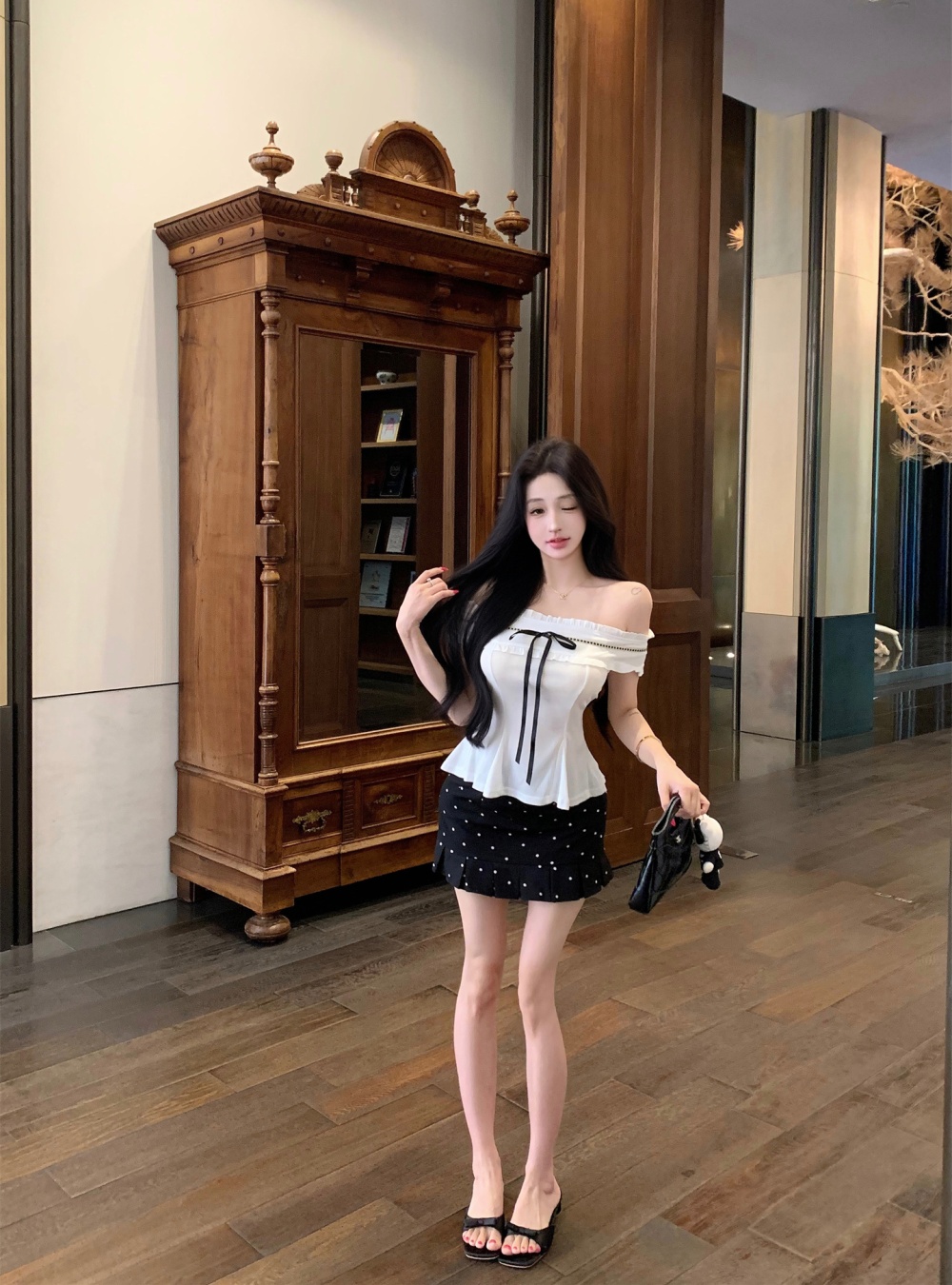 Lazy France style tops flat shoulder skirt a set