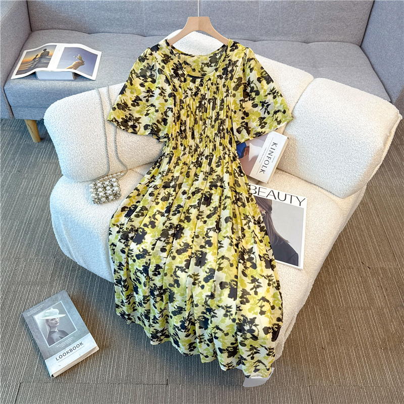 Was white France style travel vacation elastic floral dress