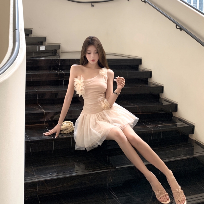 Slim gauze thick and disorderly asymmetry lady dress