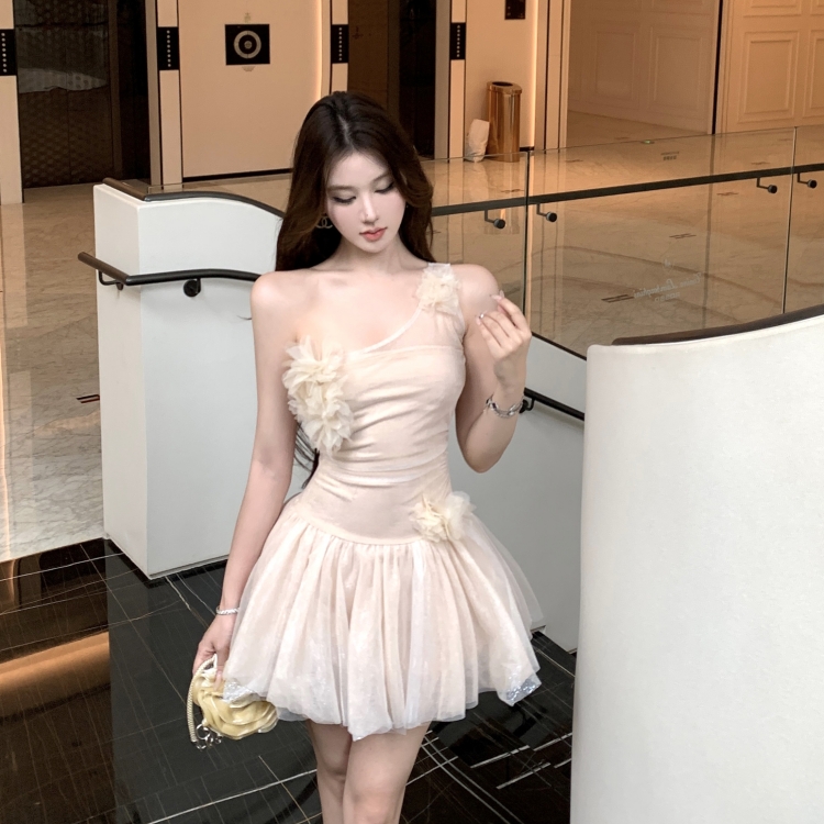 Slim gauze thick and disorderly asymmetry lady dress
