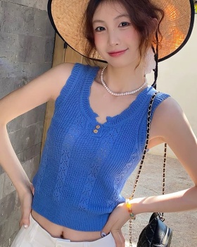Wears outside vest sleeveless tops for women