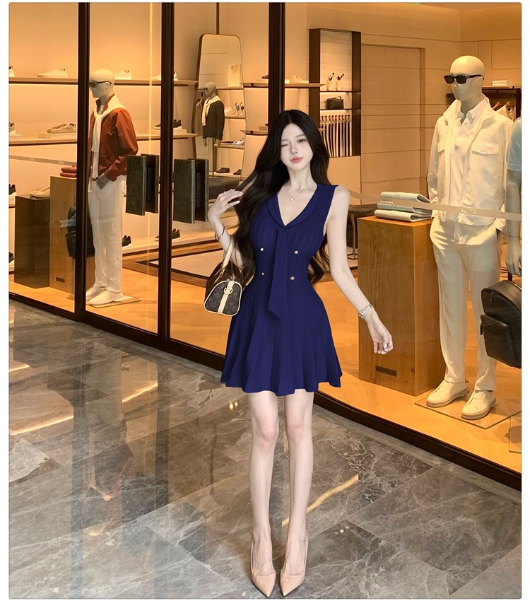 Pleated slim T-back V-neck chanelstyle dress for women