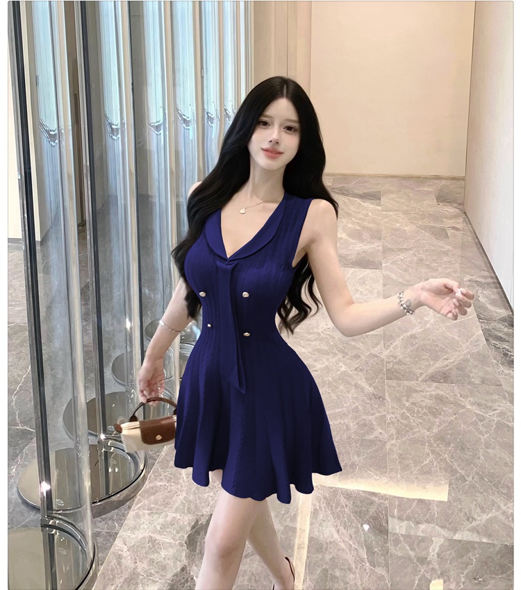 Pleated slim T-back V-neck chanelstyle dress for women