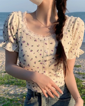 Floral square collar T-shirt enticement tops for women