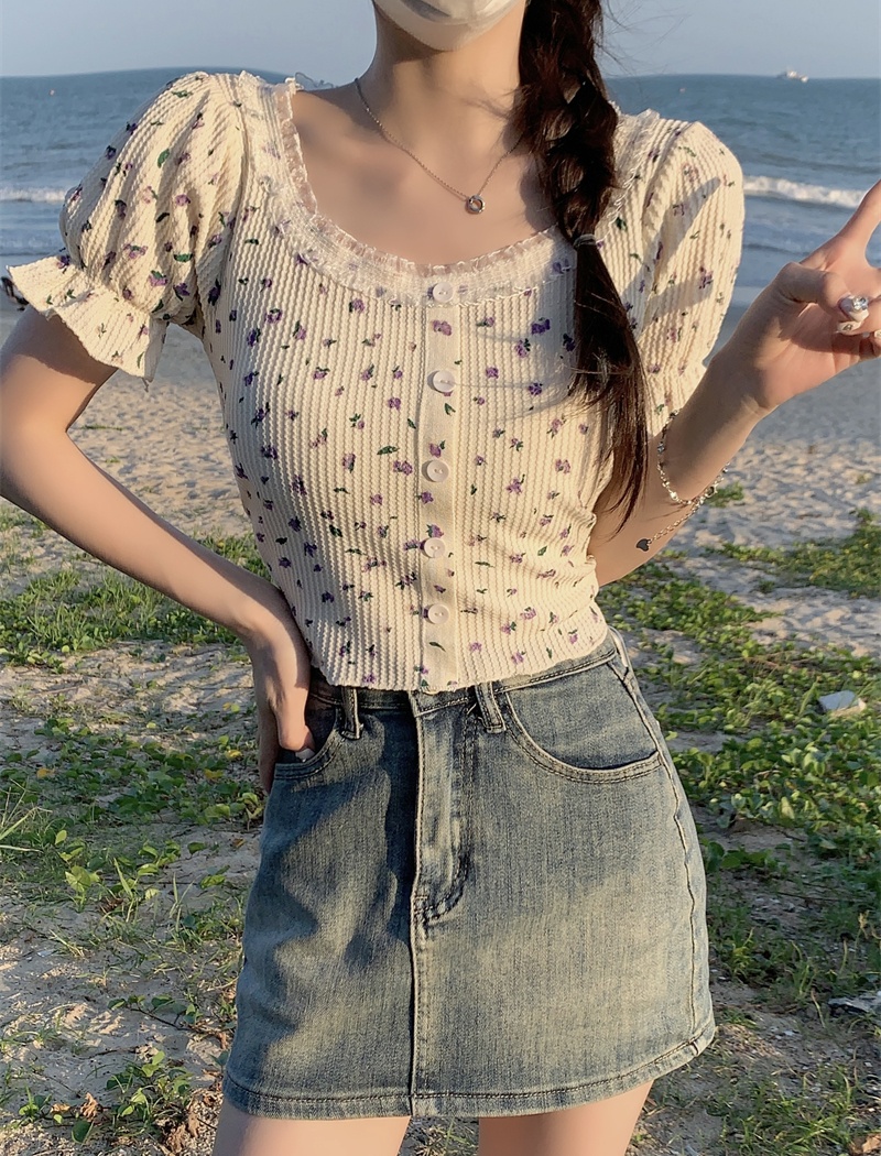 Floral square collar T-shirt enticement tops for women