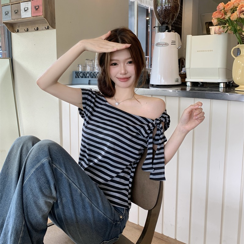 Short sleeve niche tops temperament bandage T-shirt for women