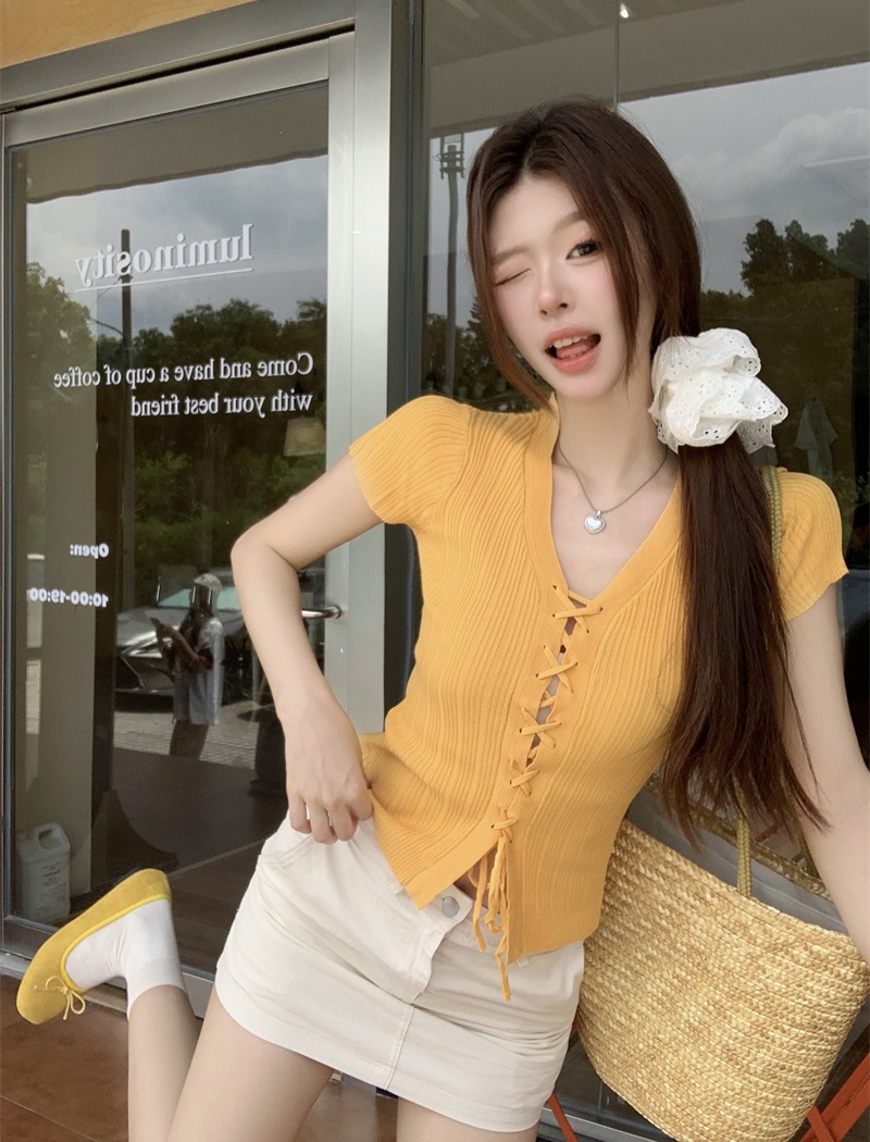 Slim V-neck short sleeve yellow tops for women