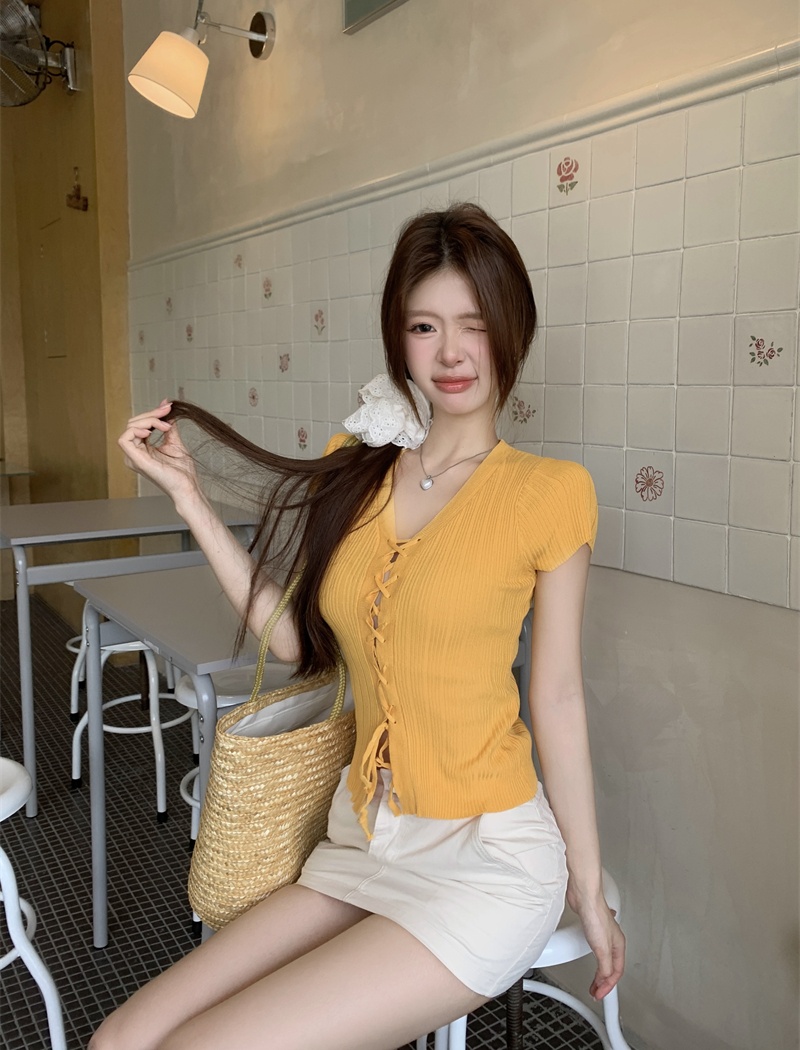 Slim V-neck short sleeve yellow tops for women