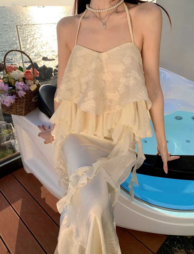Irregular satin skirt vacation sling vest a set