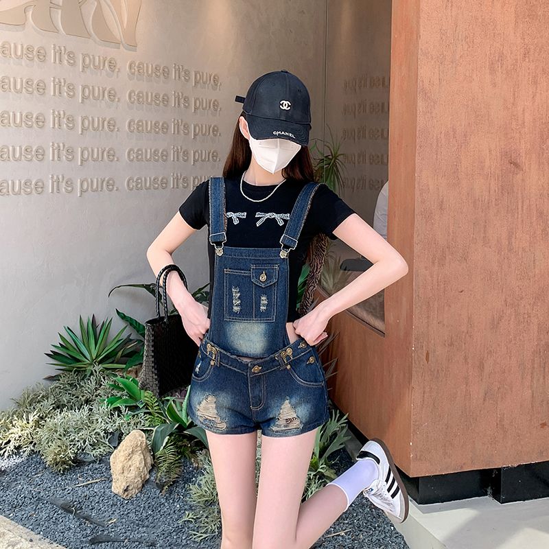 Denim loose holes retro straight shorts for women