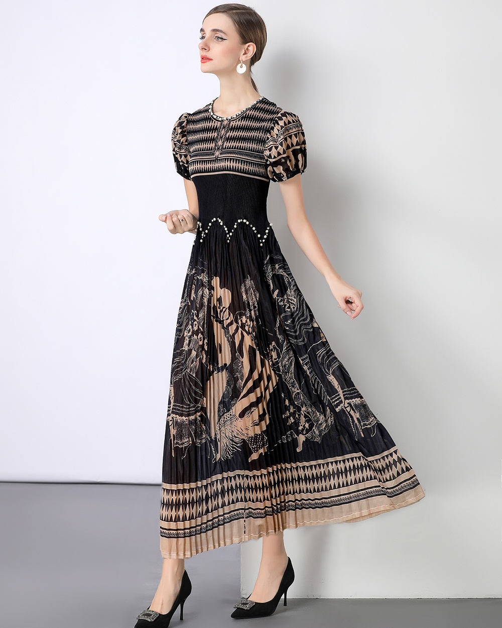 Short sleeve fold dress not Bohemian beach dress