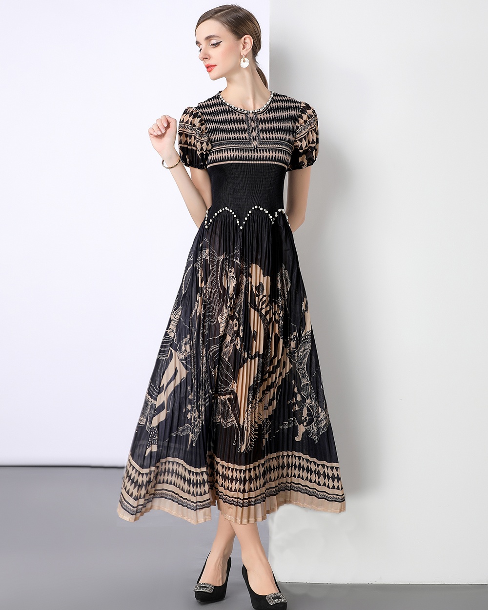 Short sleeve fold dress not Bohemian beach dress