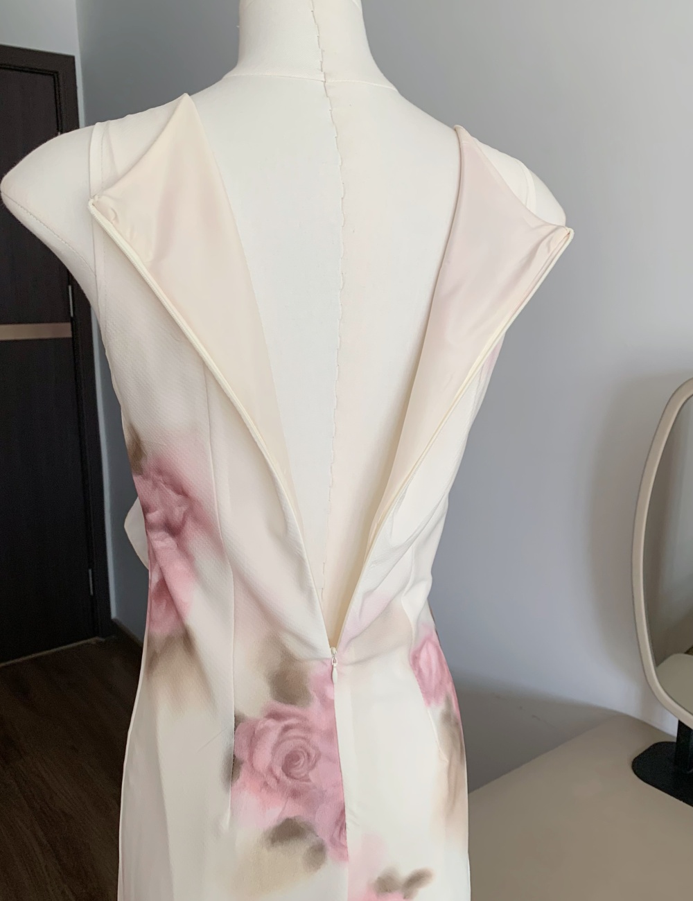 Niche pinched waist tender floral temperament Casual dress