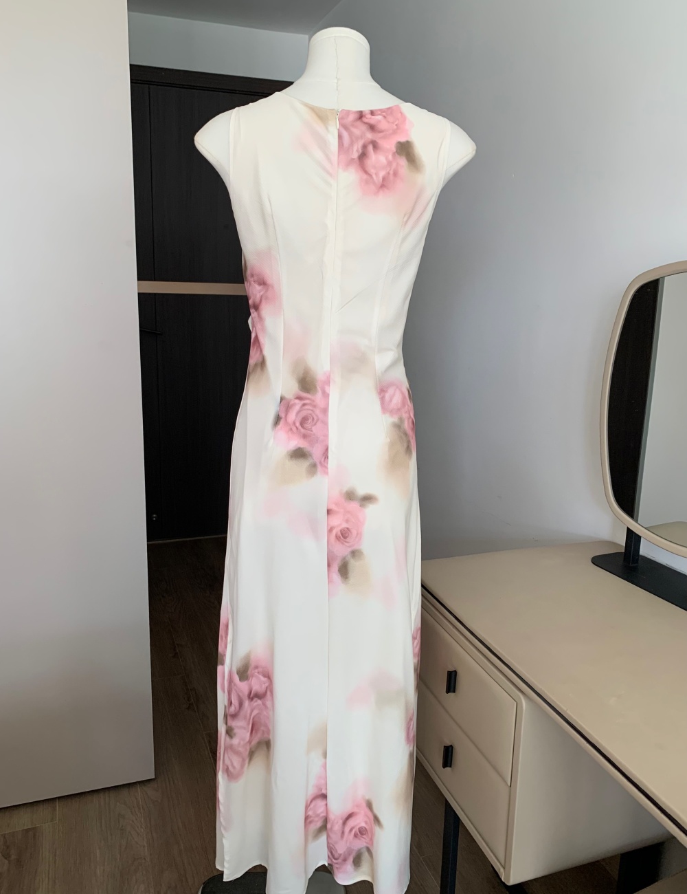 Niche pinched waist tender floral temperament Casual dress