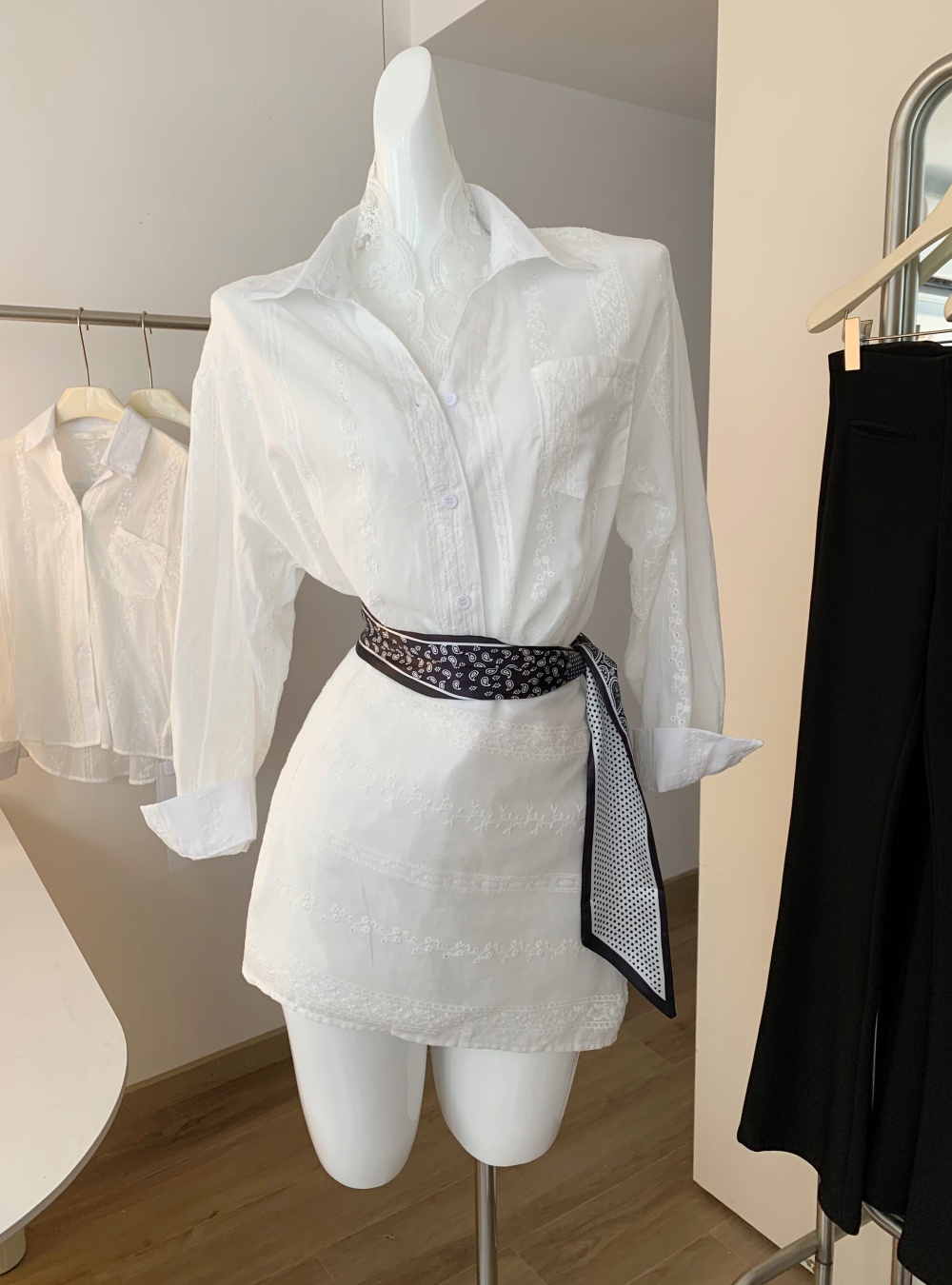 With scarves temperament culottes splice shirt a set