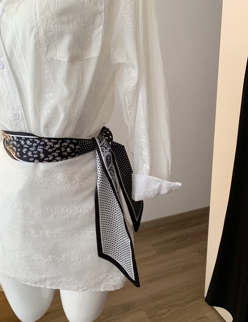 With scarves temperament culottes splice shirt a set