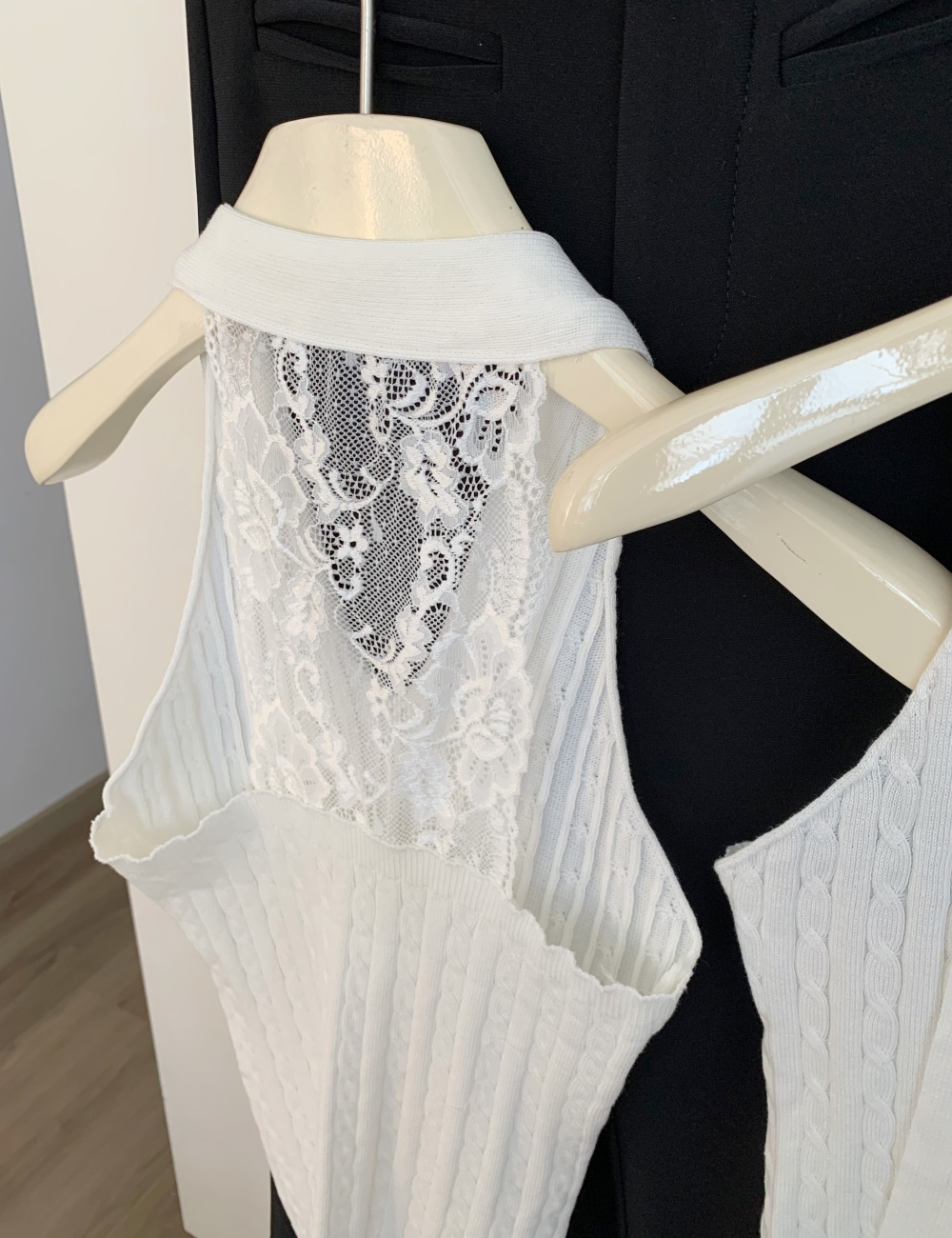 Pleated white skirt wears outside tops a set for women