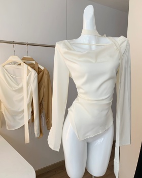 Round neck minimalist tops slim sweater for women