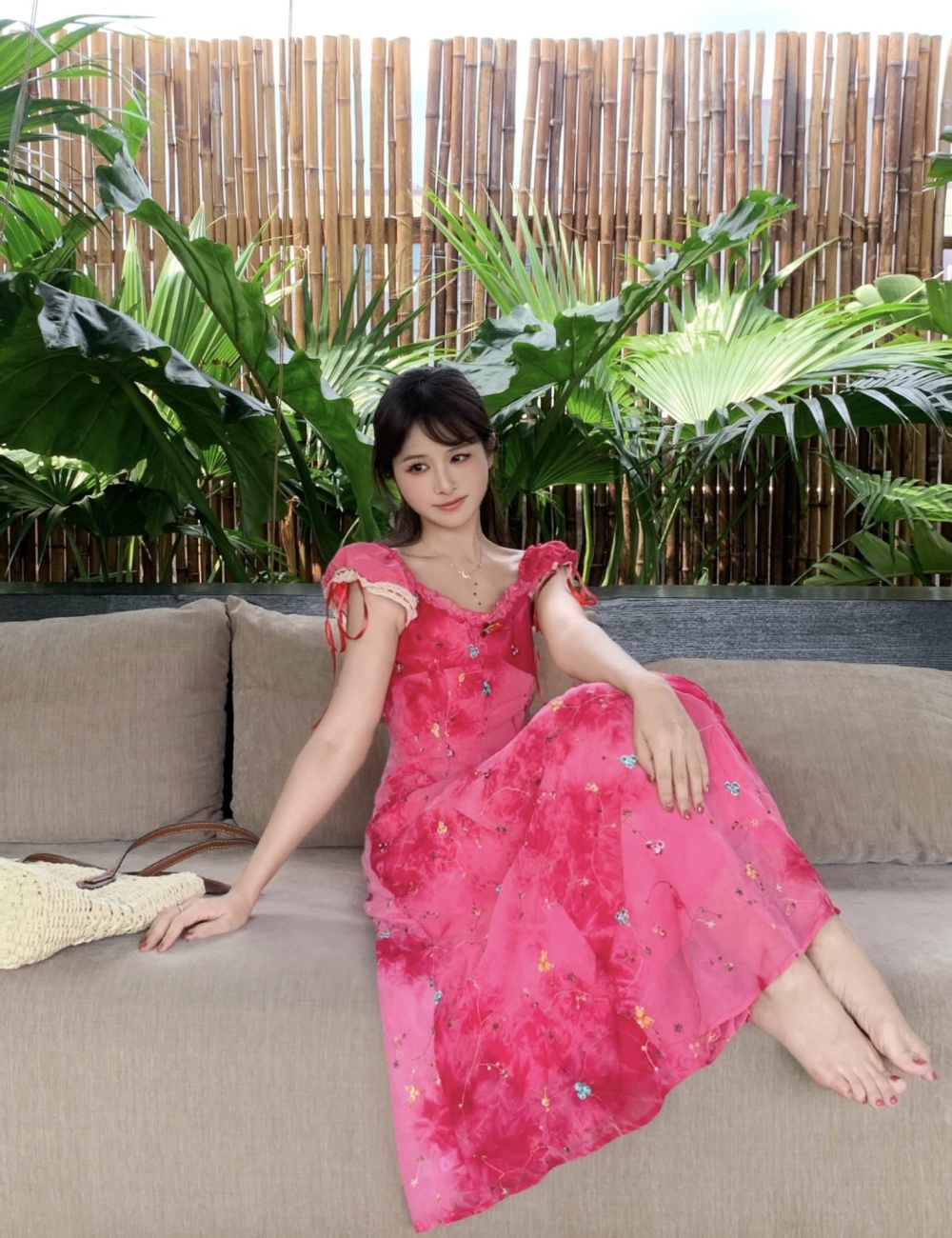 Embroidery rose-red tie dye dress