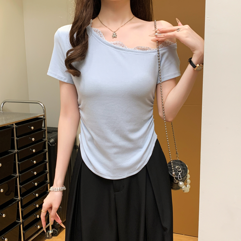 Short sleeve slim T-shirt sloping shoulder small shirt