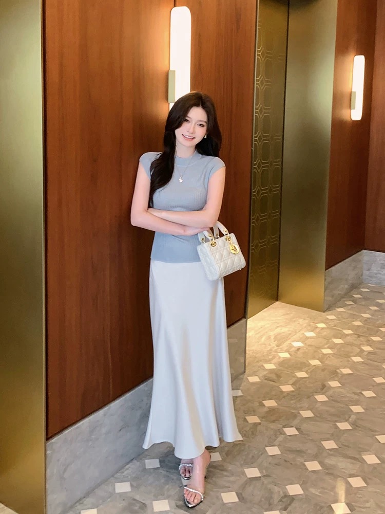 Satin drape A-line skirt