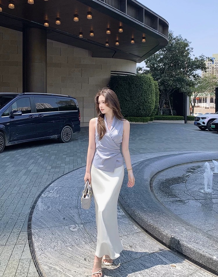 Satin drape A-line skirt