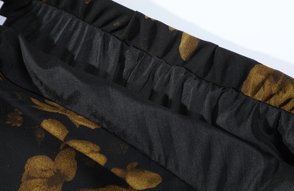 Sexy package hip temperament retro floral skirt