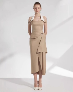 Pinched waist temperament dress halter formal dress