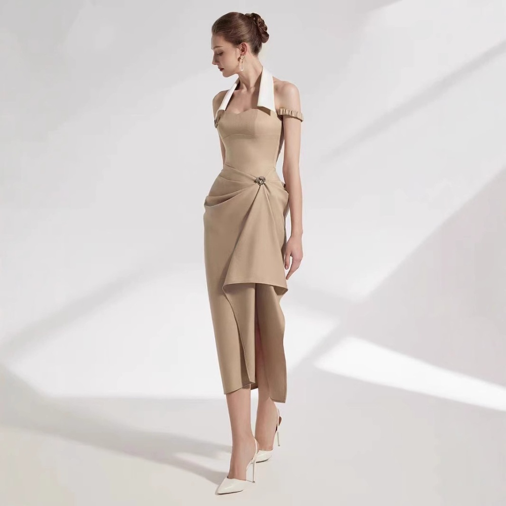 Pinched waist temperament dress halter formal dress