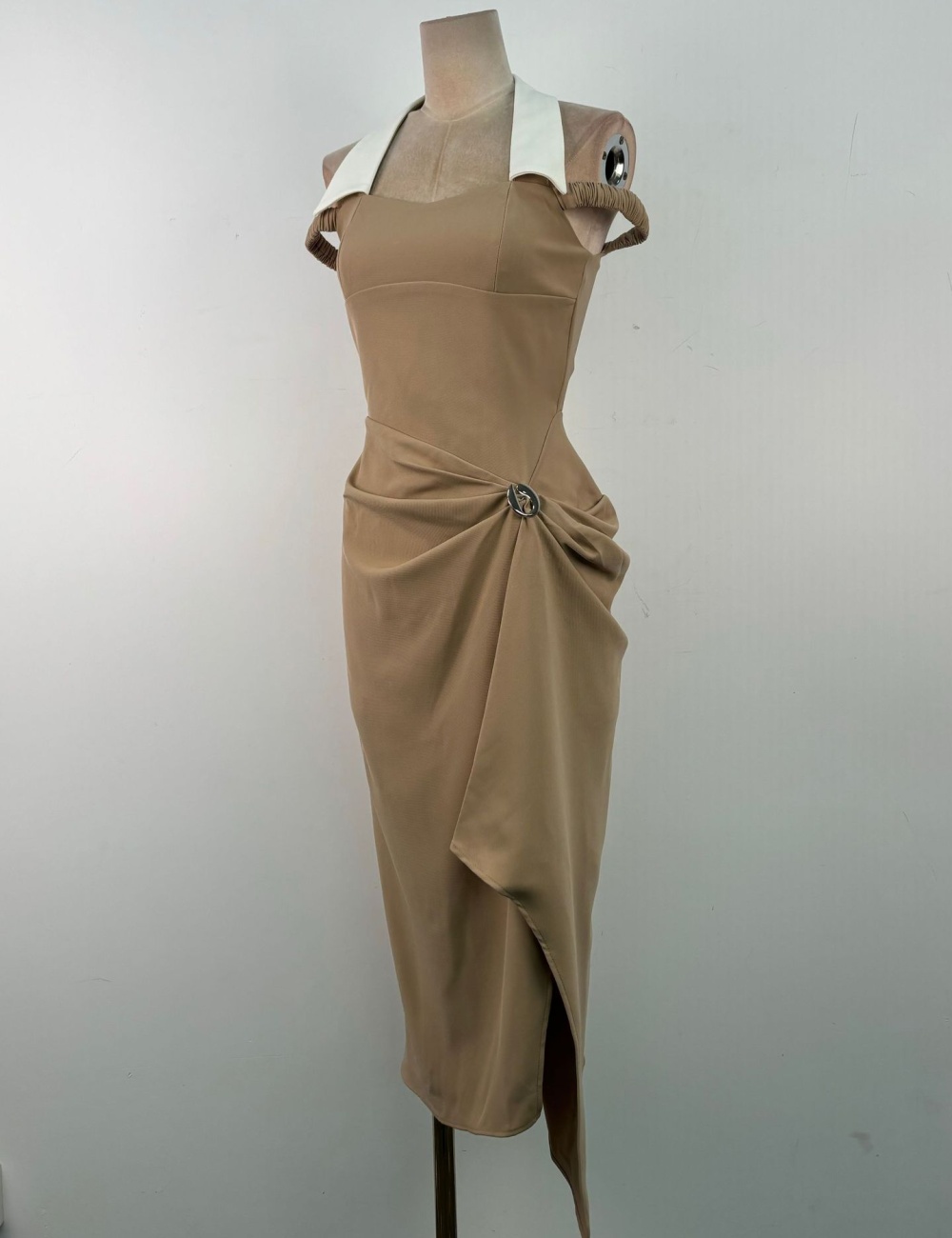 Pinched waist temperament dress halter formal dress