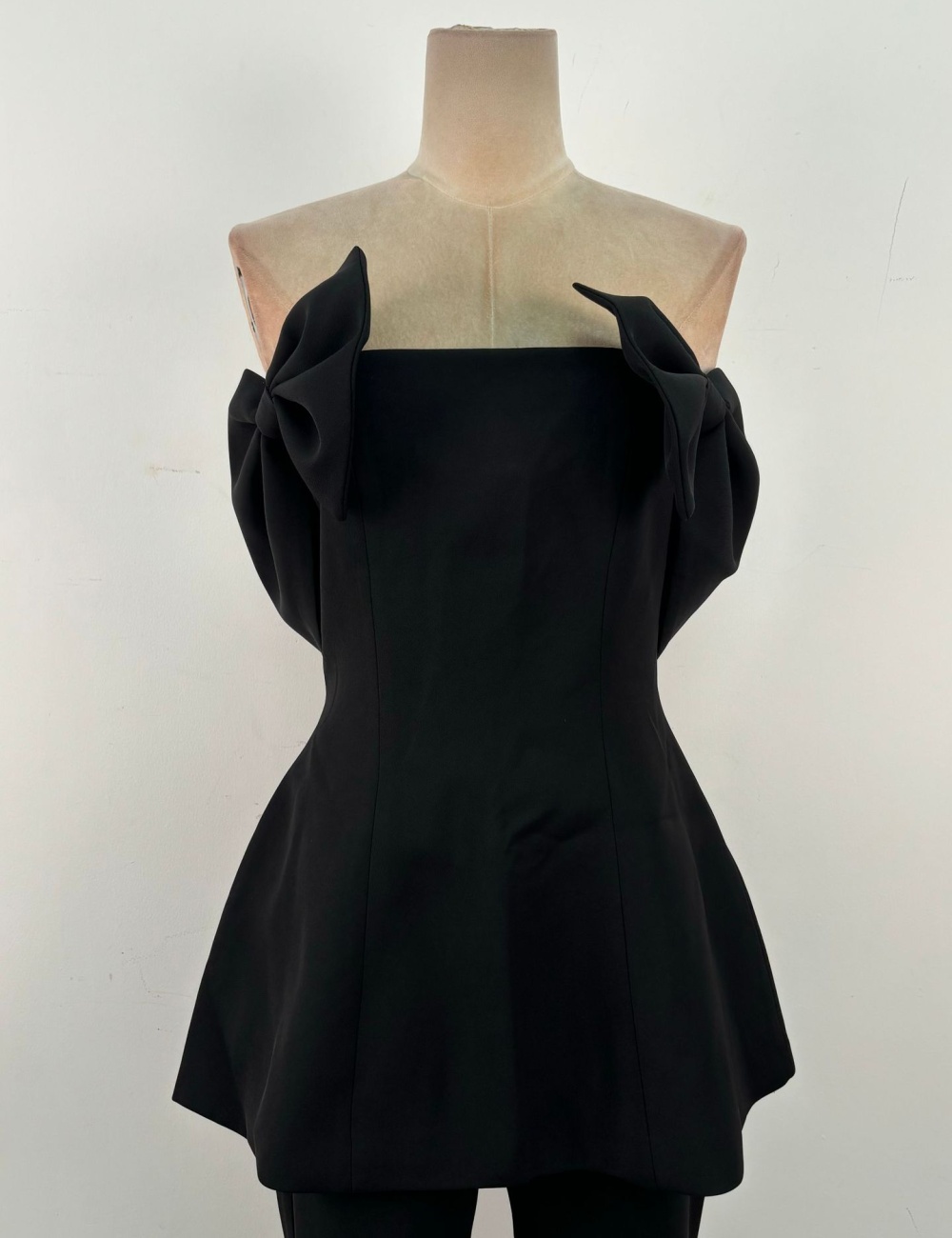 Slim commuting tops black temperament long pants a set