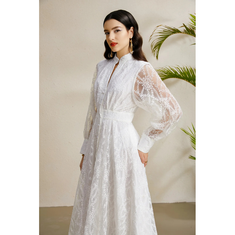V-neck autumn lantern sleeve court style embroidery dress