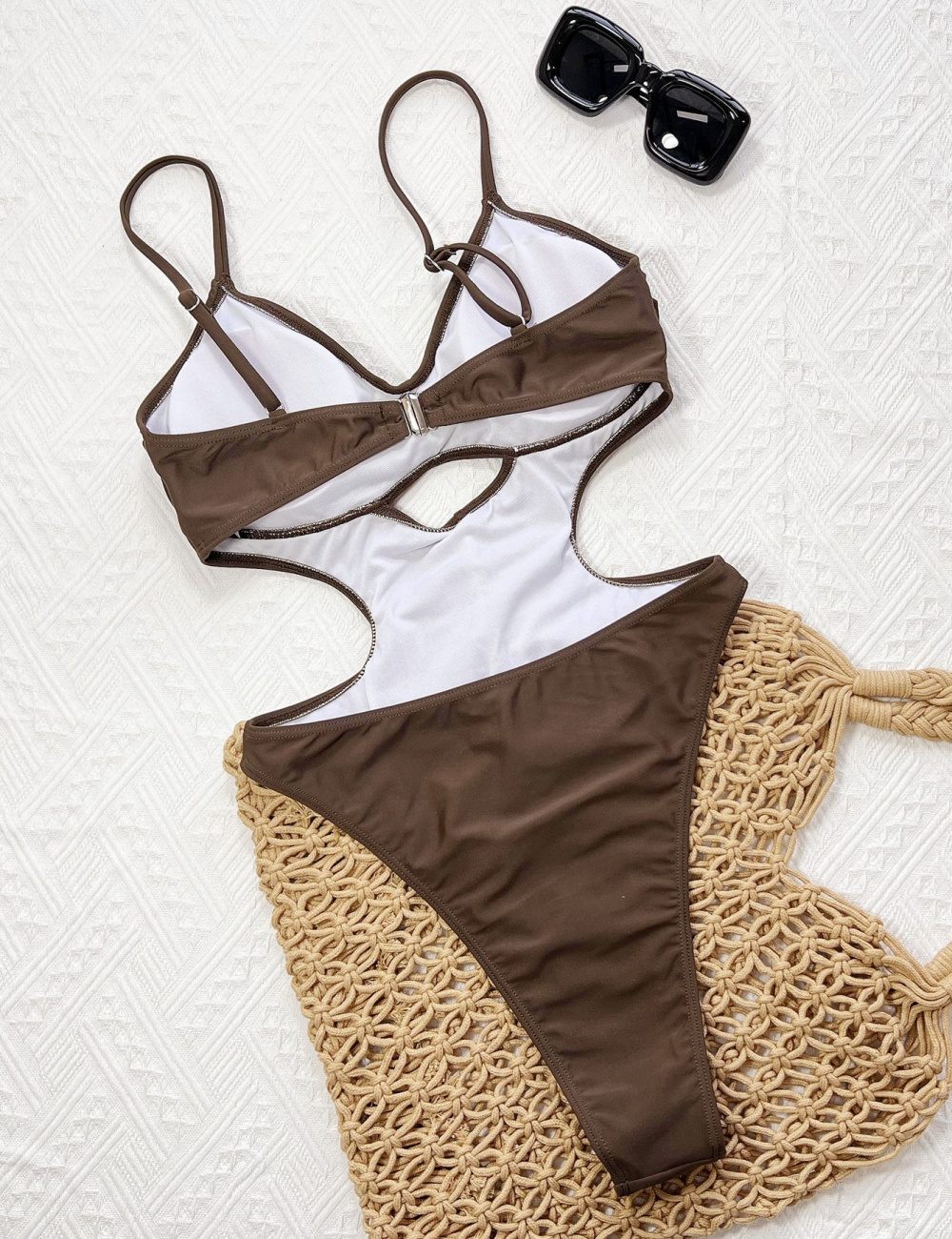Conjoined pure bikini swimwear
