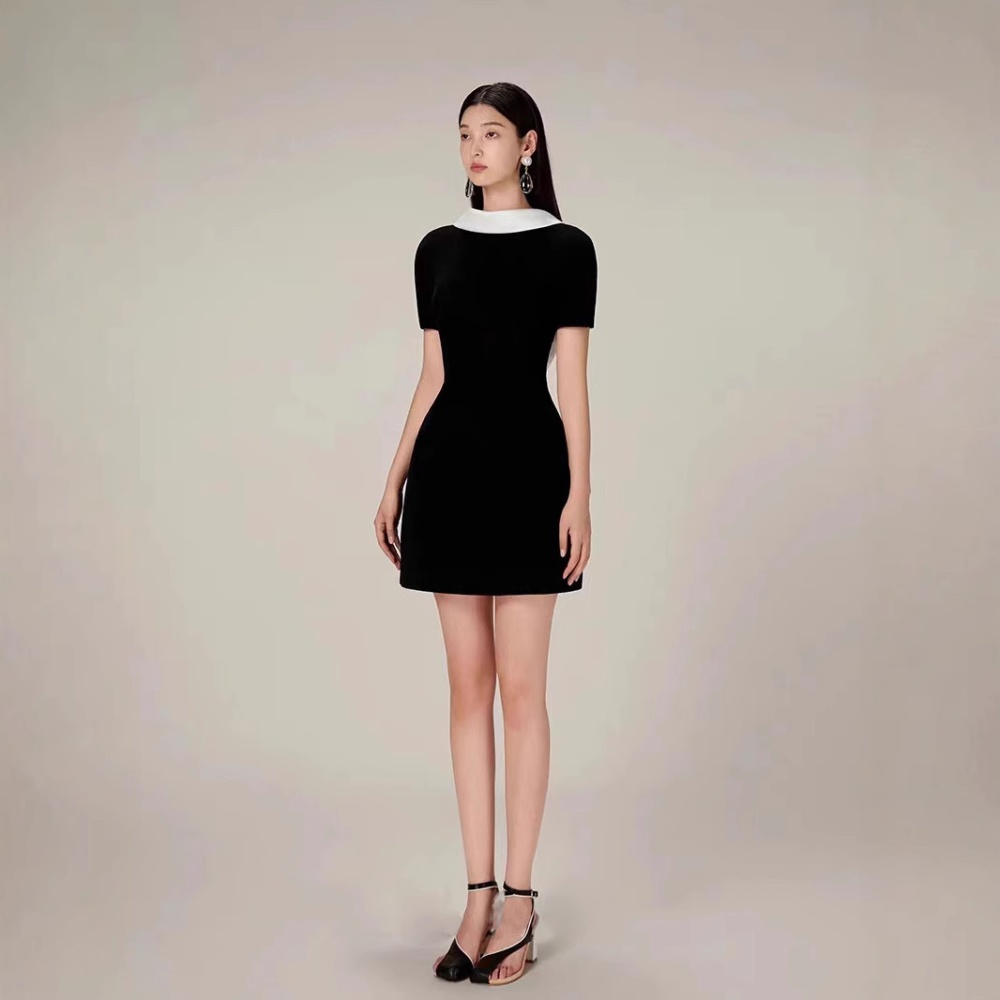 Temperament halter slim T-back puff sleeve Hepburn style dress