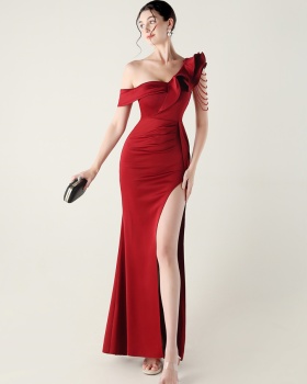 Mermaid dress shoulder evening dress
