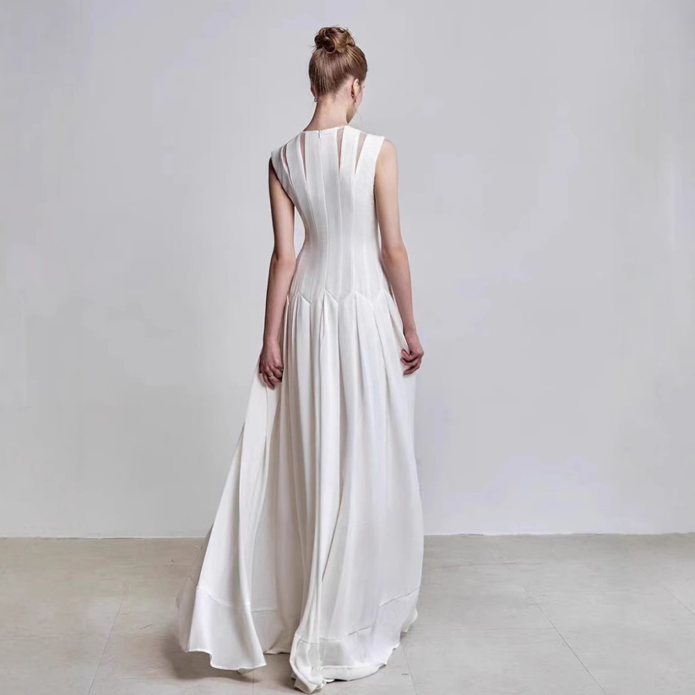 Crimp drape sleeveless dress temperament niche long dress