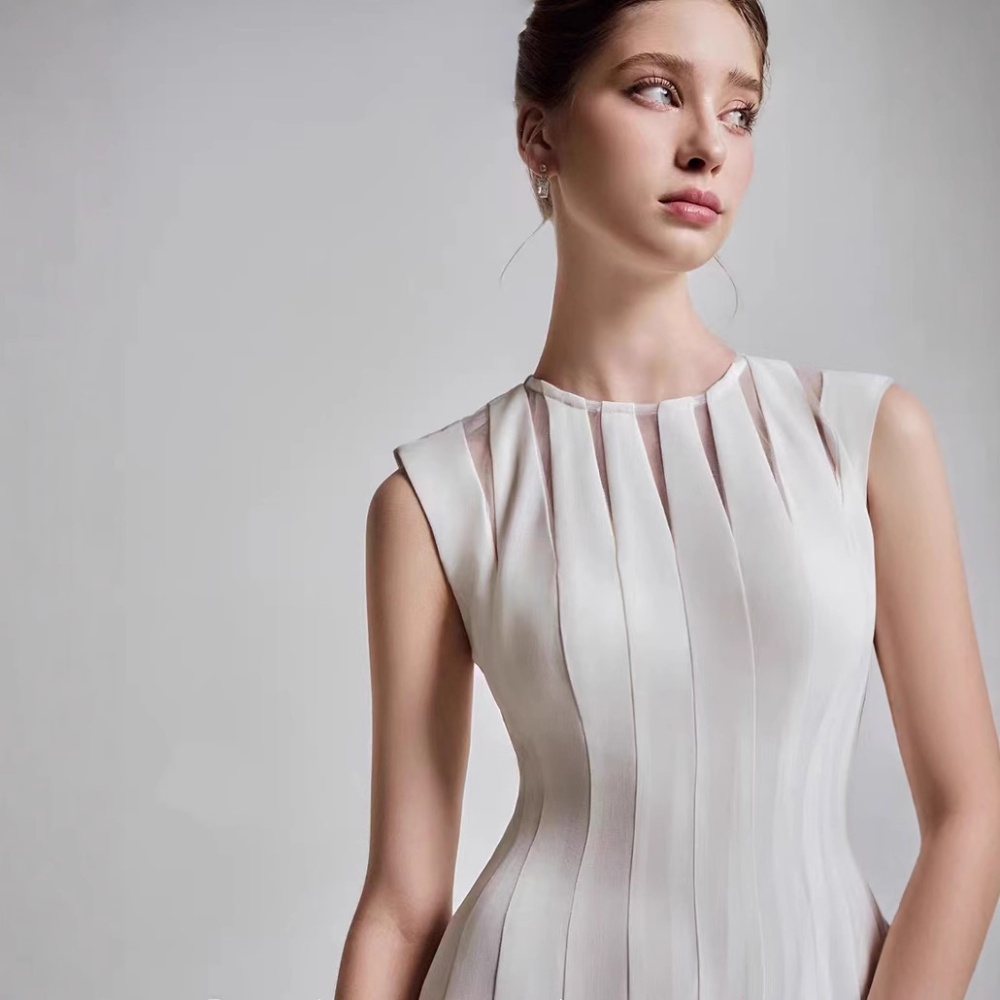 Crimp drape sleeveless dress temperament niche long dress