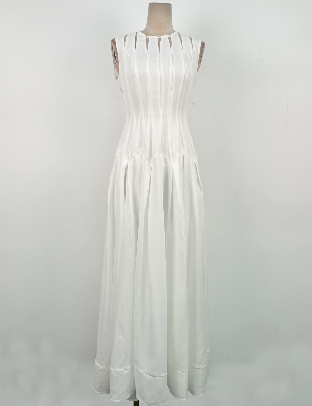 Crimp drape sleeveless dress temperament niche long dress