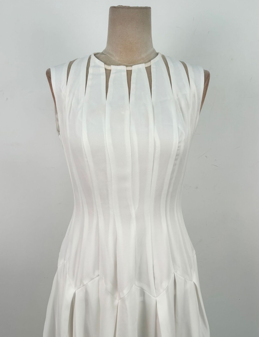 Crimp drape sleeveless dress temperament niche long dress