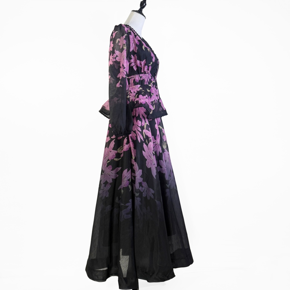 Beading catwalk tops lotus leaf edges skirt a set